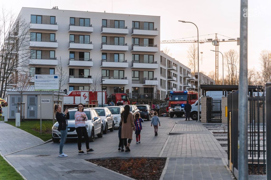 Pożar instalacji elektrycznej. Dwie osoby w szpitalu Pożar instalacji elektrycznej. Dwie osoby w szpitalu