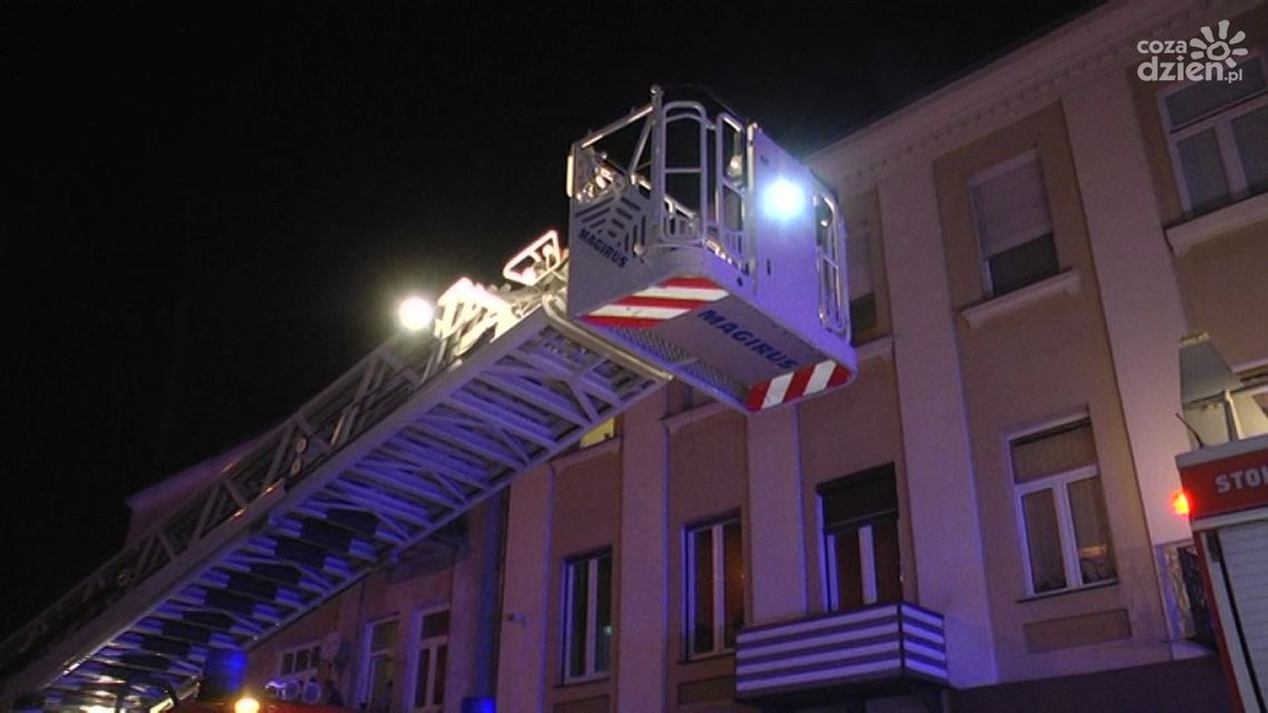 Pożar kamienicy na Kilińskiego. WIDEO i ZDJĘCIA Pożar kamienicy na Kilińskiego. WIDEO i ZDJĘCIA