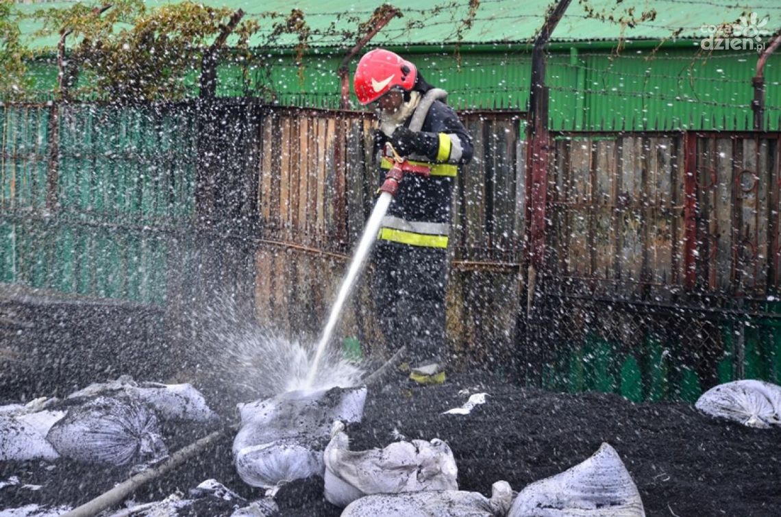 Pożar na boisku MOSIR-u Pożar na boisku MOSIR-u