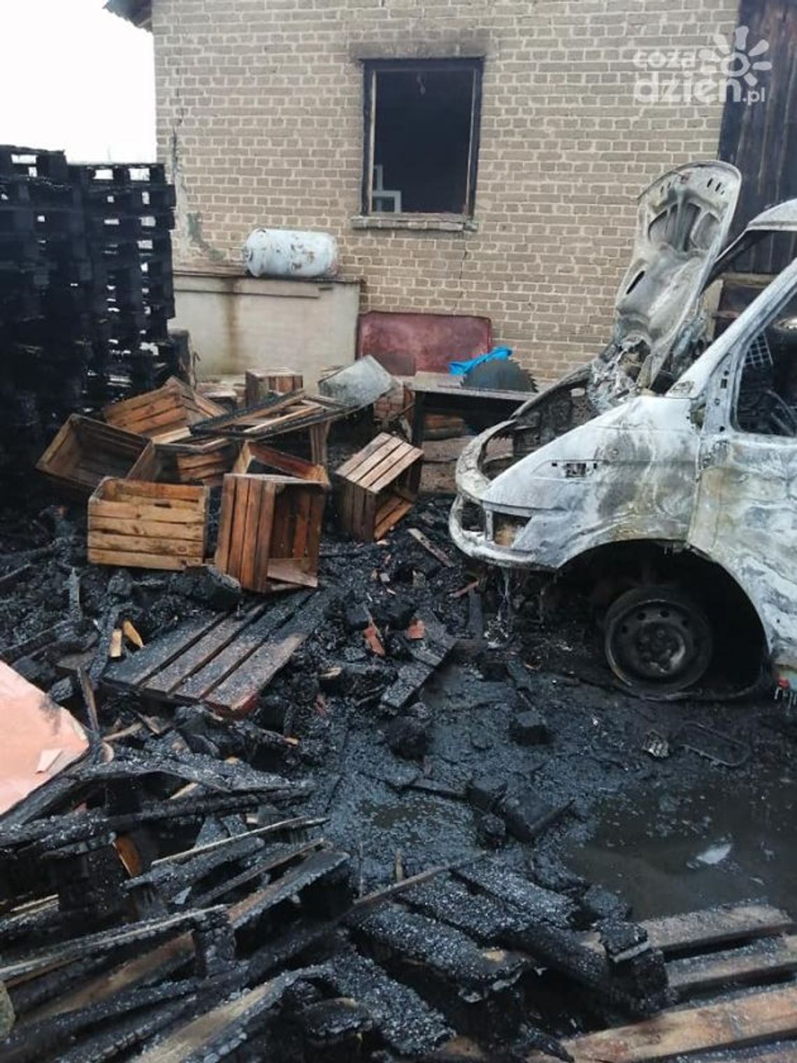 Pożar samochodu w Stamirowicach 