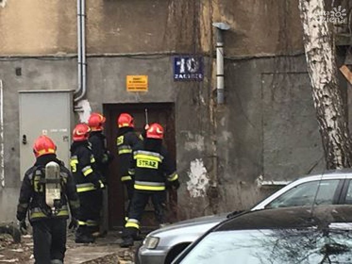 Pożar w kamienicy przy ul. Zacisze