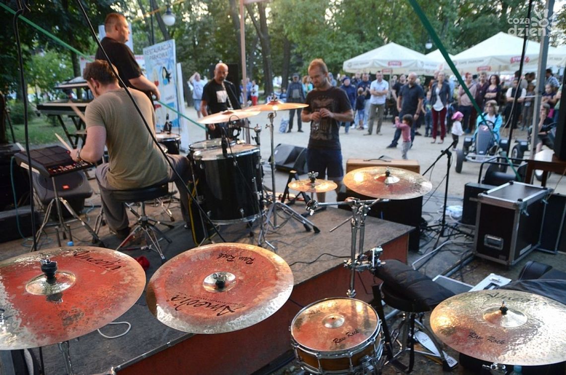Poznajemy potencjał Radomia z Parkową i CZWÓRKĄ! Poznajemy potencjał Radomia z Parkową i CZWÓRKĄ!