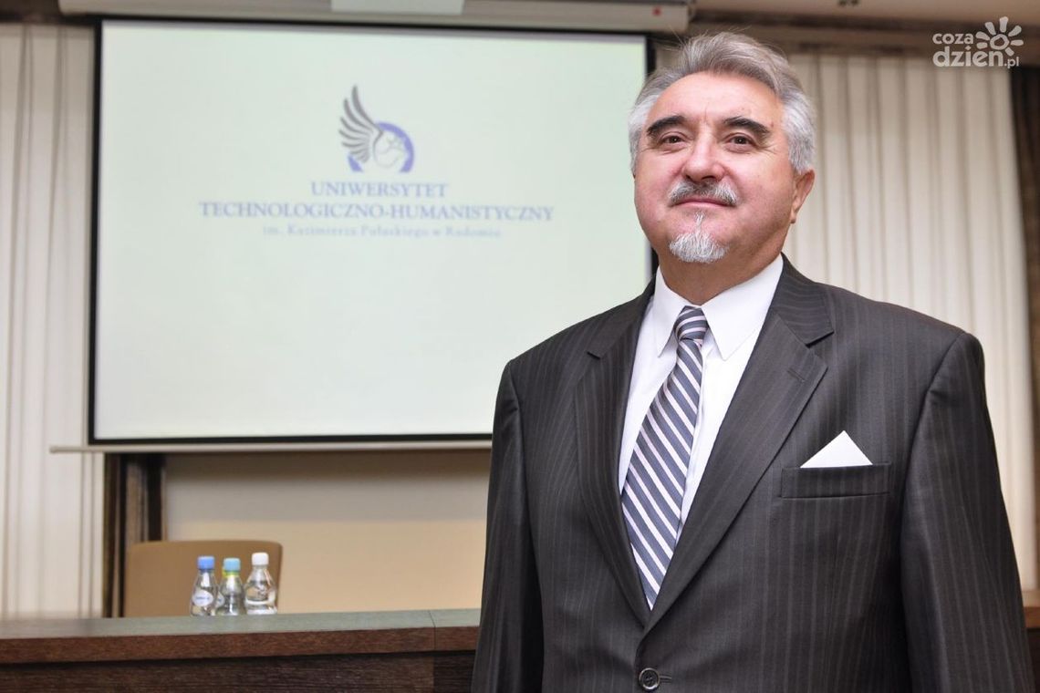 Pracownicy zarzucają, rektor odpowiada Pracownicy zarzucają, rektor odpowiada