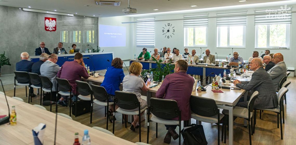 Prawo i Sprawiedliwość z większością w Radzie Powiatu Radomskiego Prawo i Sprawiedliwość z większością w Radzie Powiatu Radomskiego