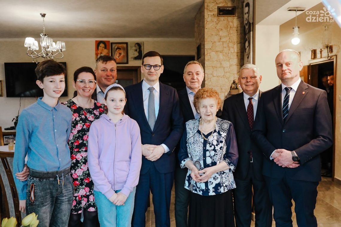 Premier w powiecie grójeckim. Zapowiedział pomoc dla rolników Premier w powiecie grójeckim. Zapowiedział pomoc dla rolników