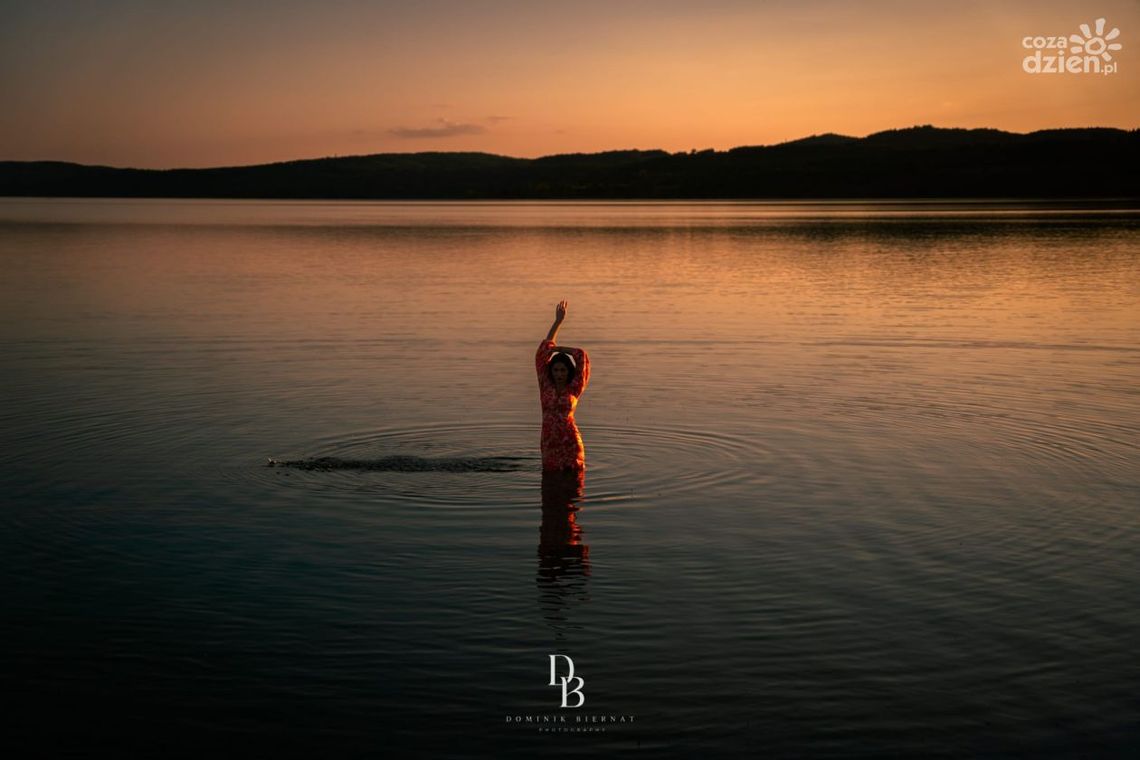 Premiera piosenki Młoda - "Pewniejsze jutro"