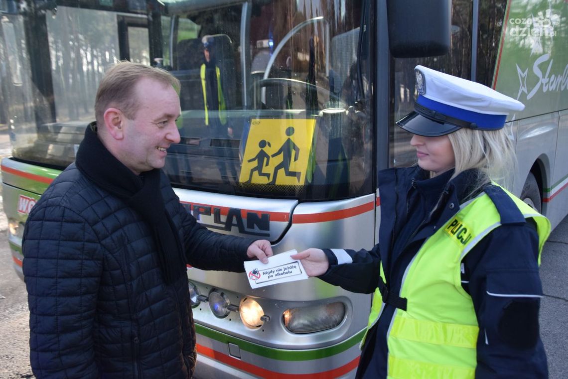 Prewencyjnie rozmawiali z kierowcami