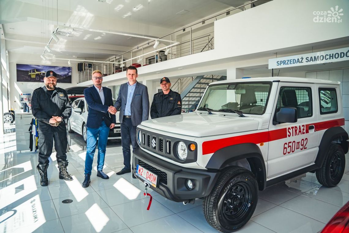 Prezent dla szydłowieckich strażaków