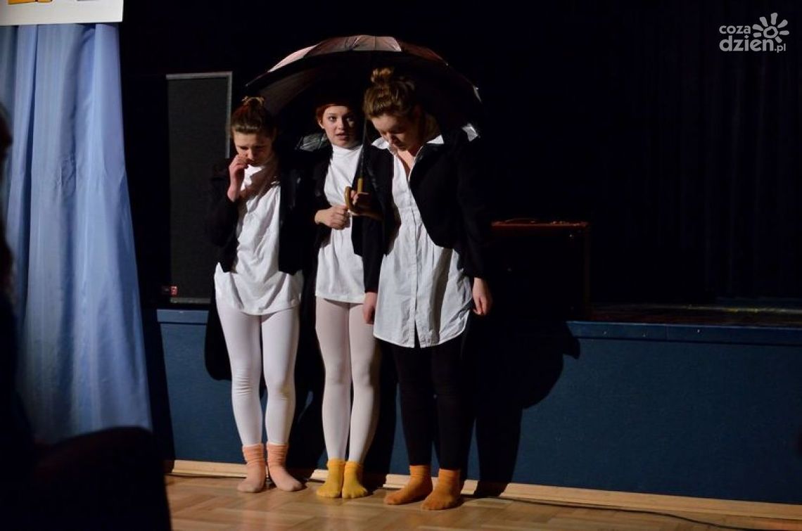 "Prezentacje Teatralne"