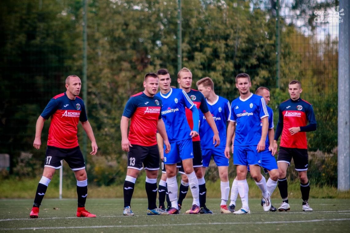 Prezes klubu i radny gminy o sytuacji Orła Wierzbica