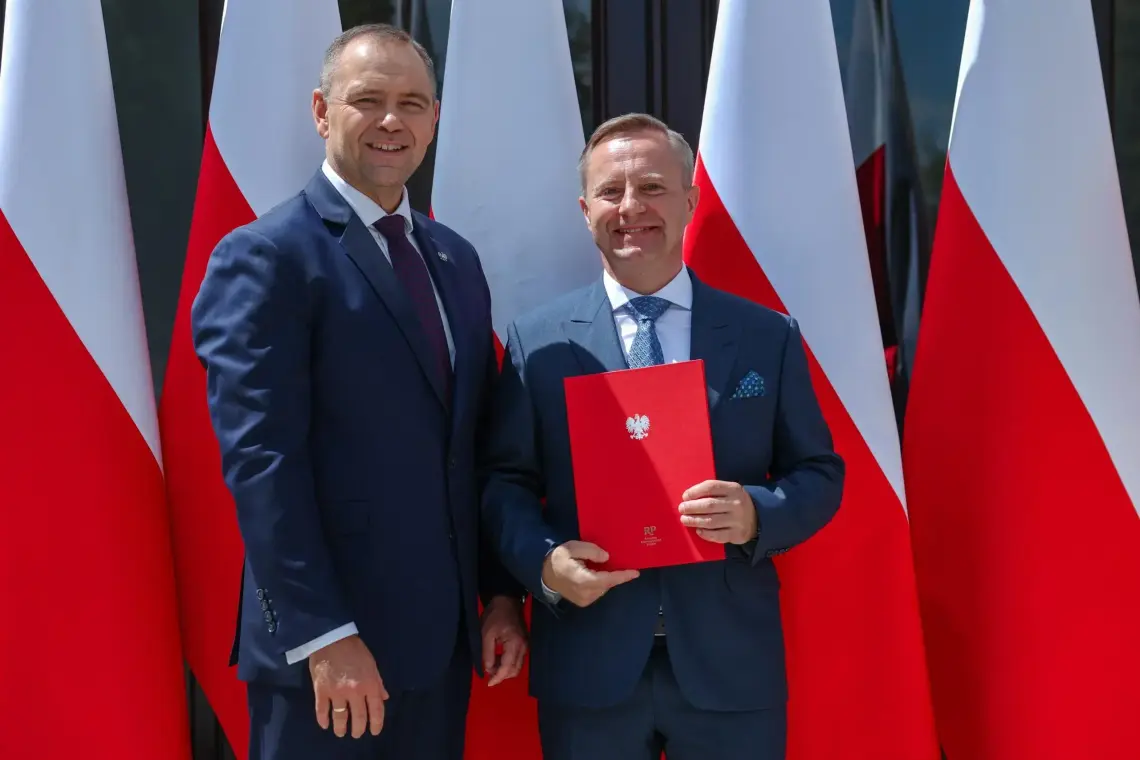 Prezydent Karol Nawrocki wręczył nominację profesorską dla prof. dr. hab. Piotra Misztala Prezydent Karol Nawrocki wręczył nominację profesorską dla prof. dr. hab. Piotra Misztala