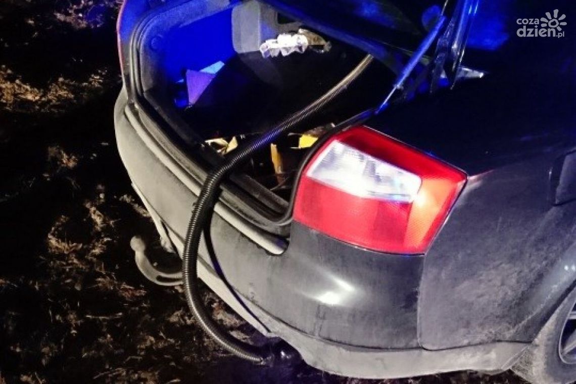 Próbował się zaczadzić, uratowali go policjanci