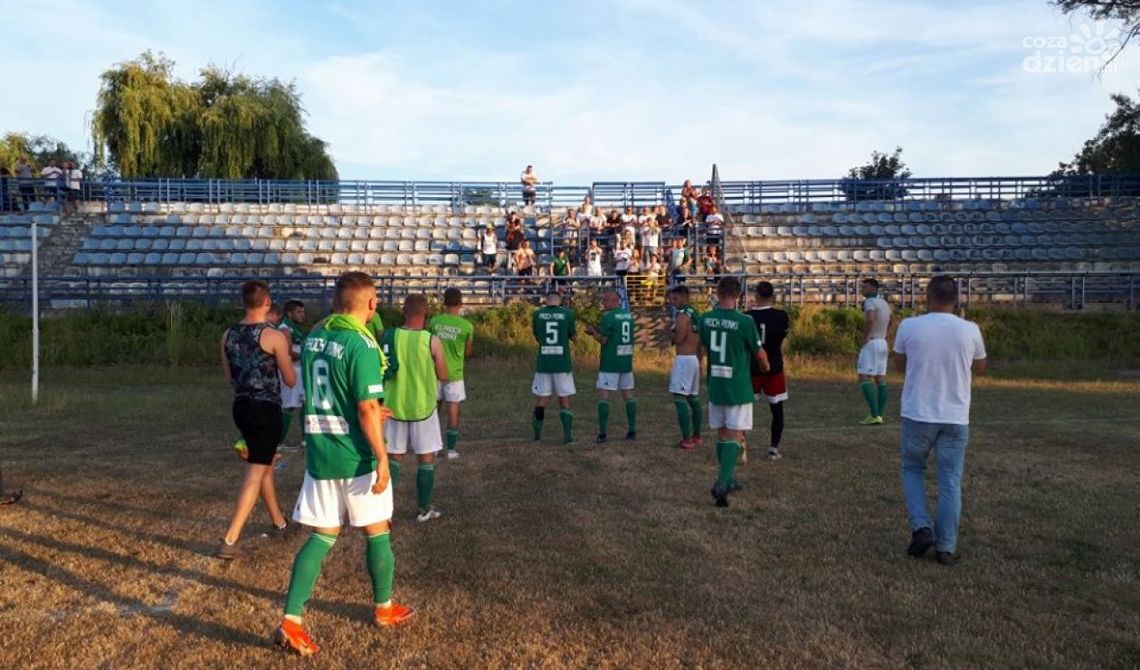 Proch awansował, Zawisza się utrzymał