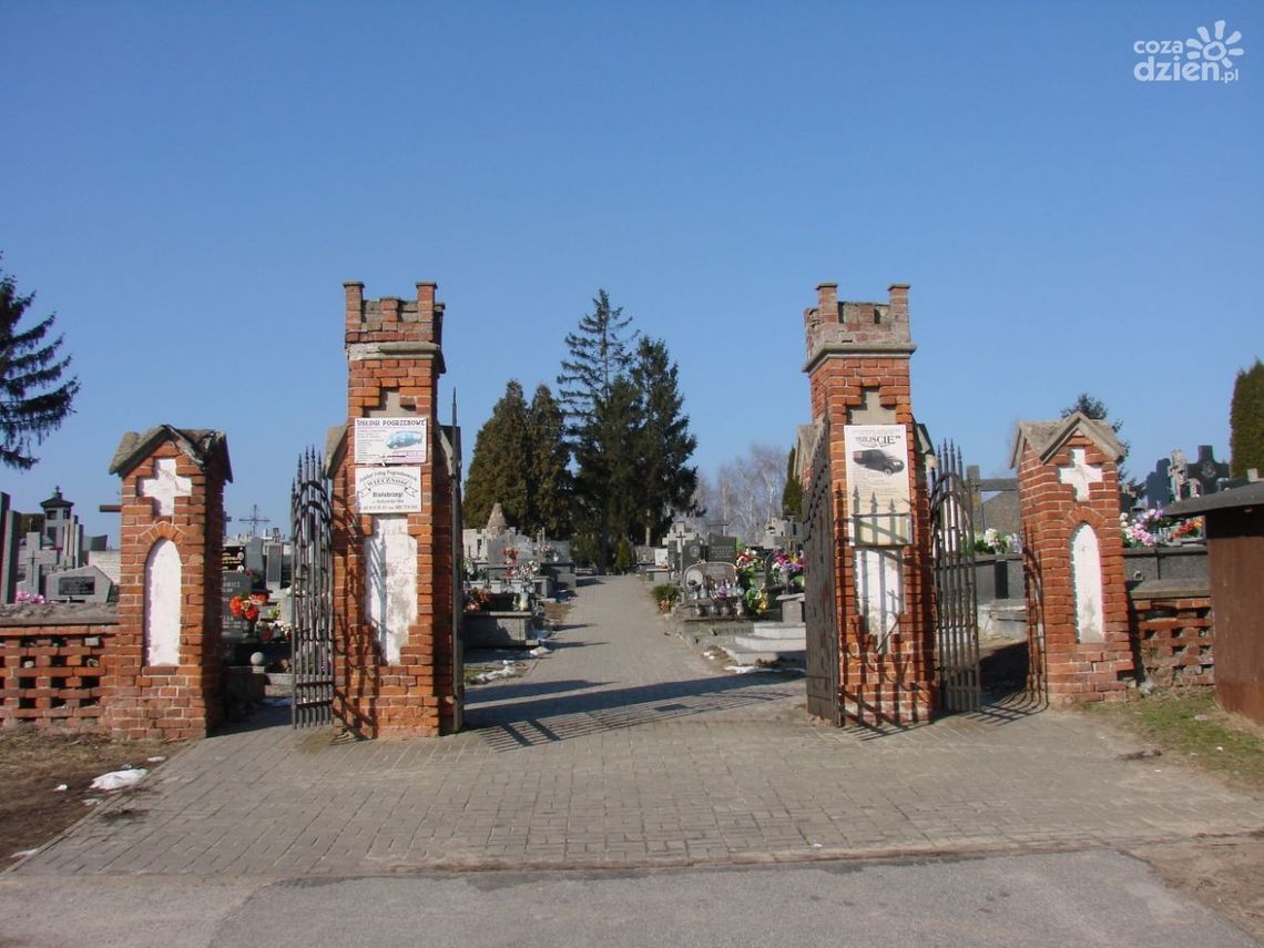 PROMNA. Cmentarz zabytkiem PROMNA. Cmentarz zabytkiem