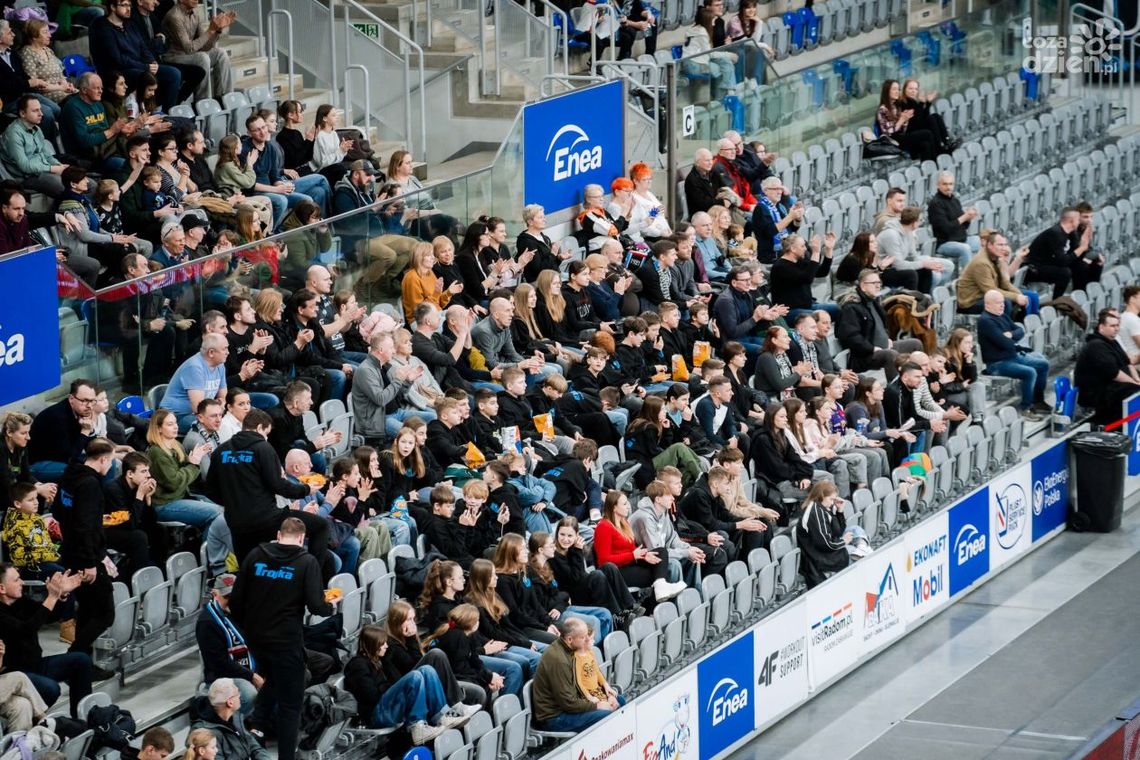 Promocja dla kibiców na mecz Czarnych Radom z mistrzem Polski, Jastrzębskim Węglem Promocja dla kibiców na mecz Czarnych Radom z mistrzem Polski, Jastrzębskim Węglem