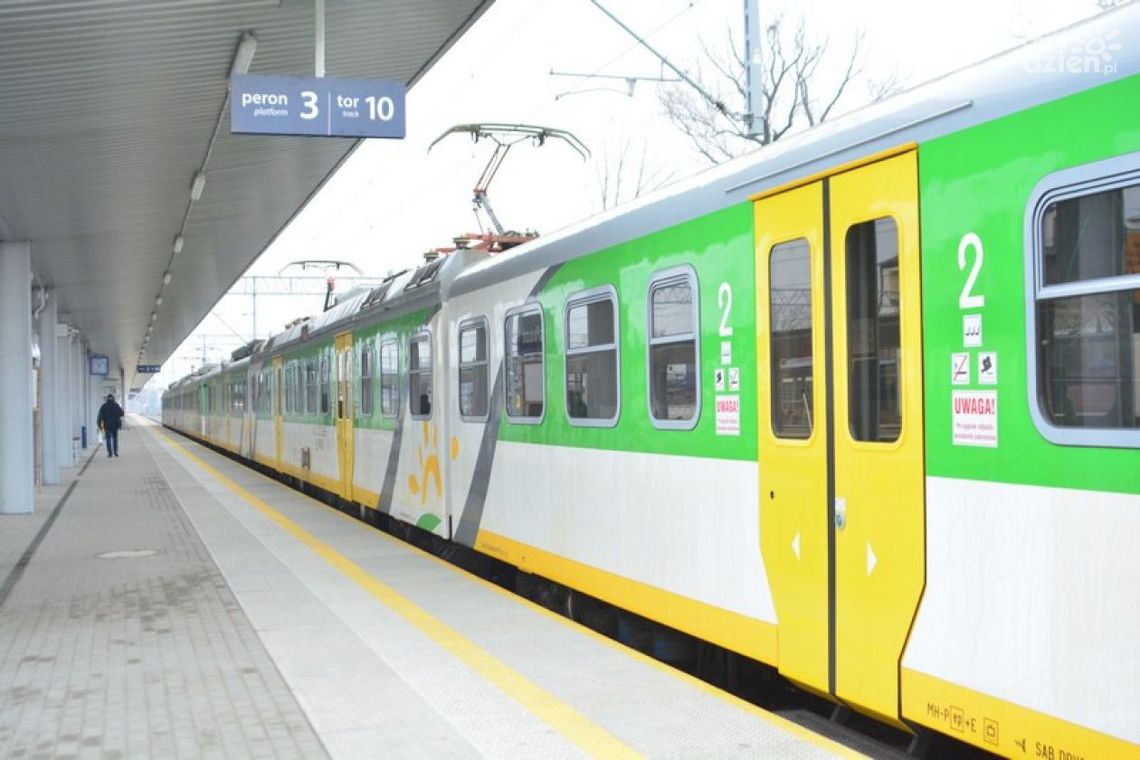 Protest na przejeździe. Zmiany na trasie Warszawa – Grodzisk Mazowiecki, Kraków, Łódź [AKTUALIZACJA]