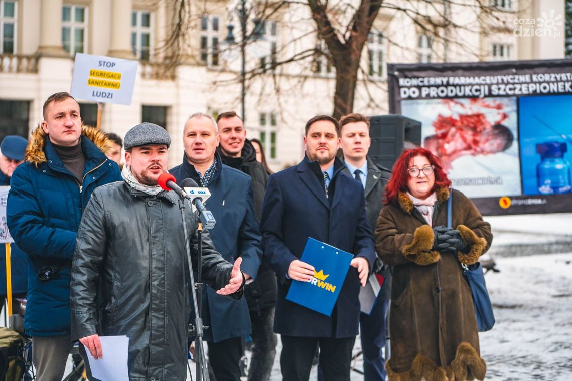 Protest przeciwko segregacji sanitarnej i nauce zdalnej