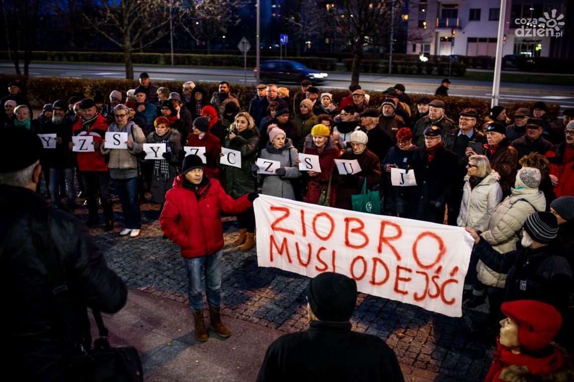 Protestowali w obronie sędziów (zdjęcia)