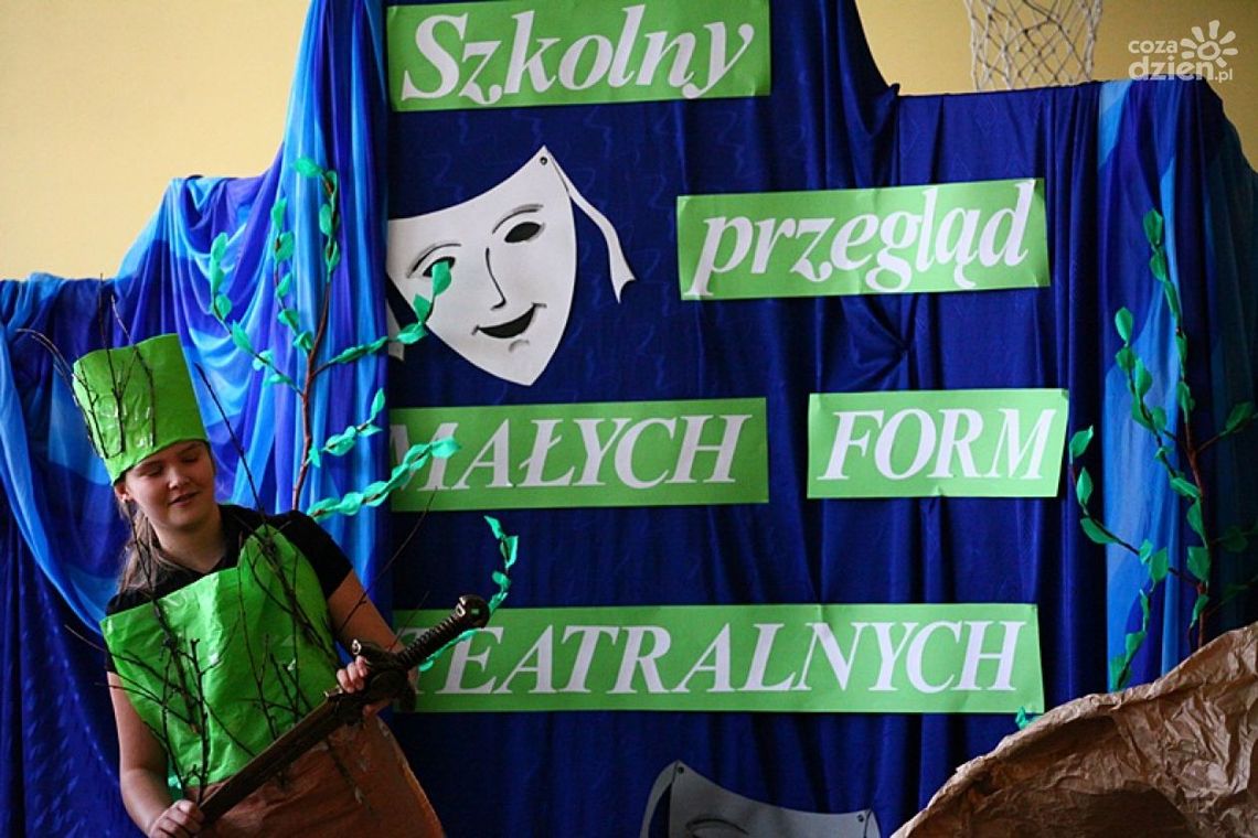 Przegląd Teatralny w PSP nr 4