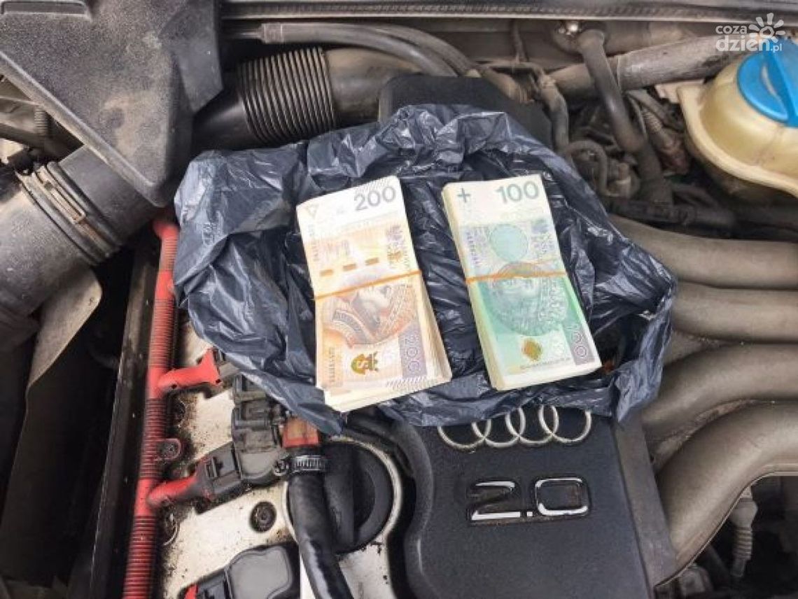 Przejęli 5 tys. paczek papierosów