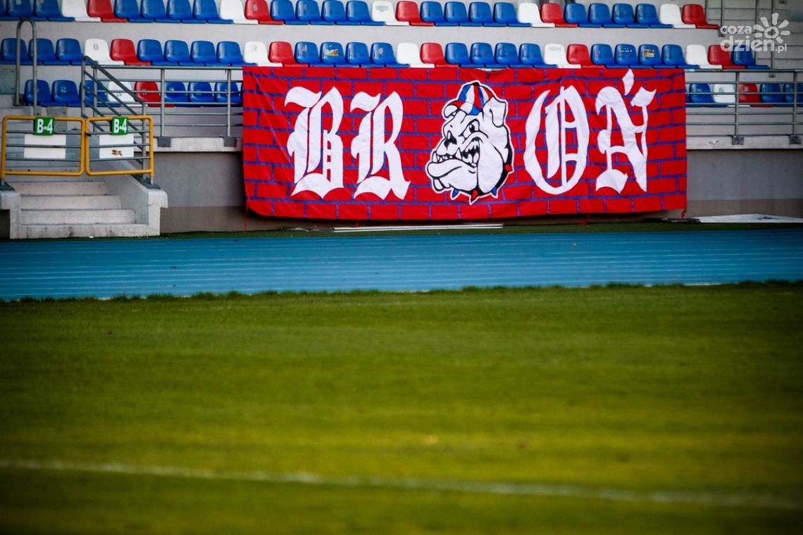 Przekorna Broń. W Łomży strzeliła cztery gole