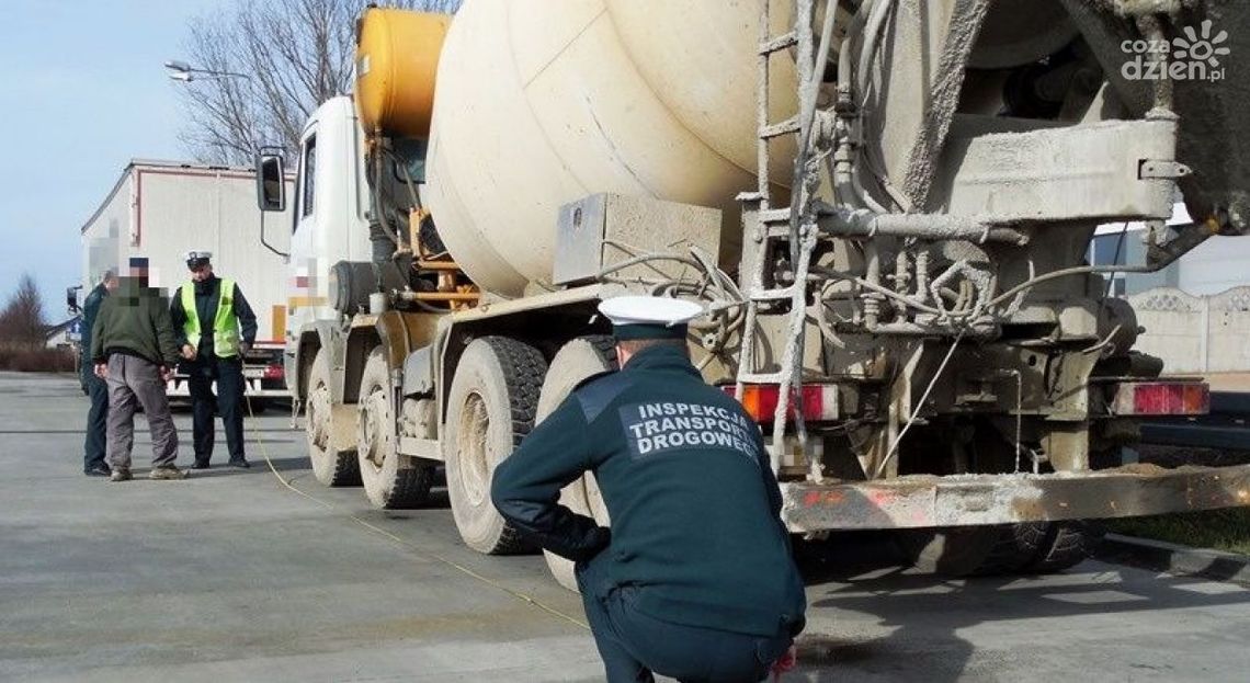 Przeładowana o 10 ton "gruszka" Przeładowana o 10 ton "gruszka"