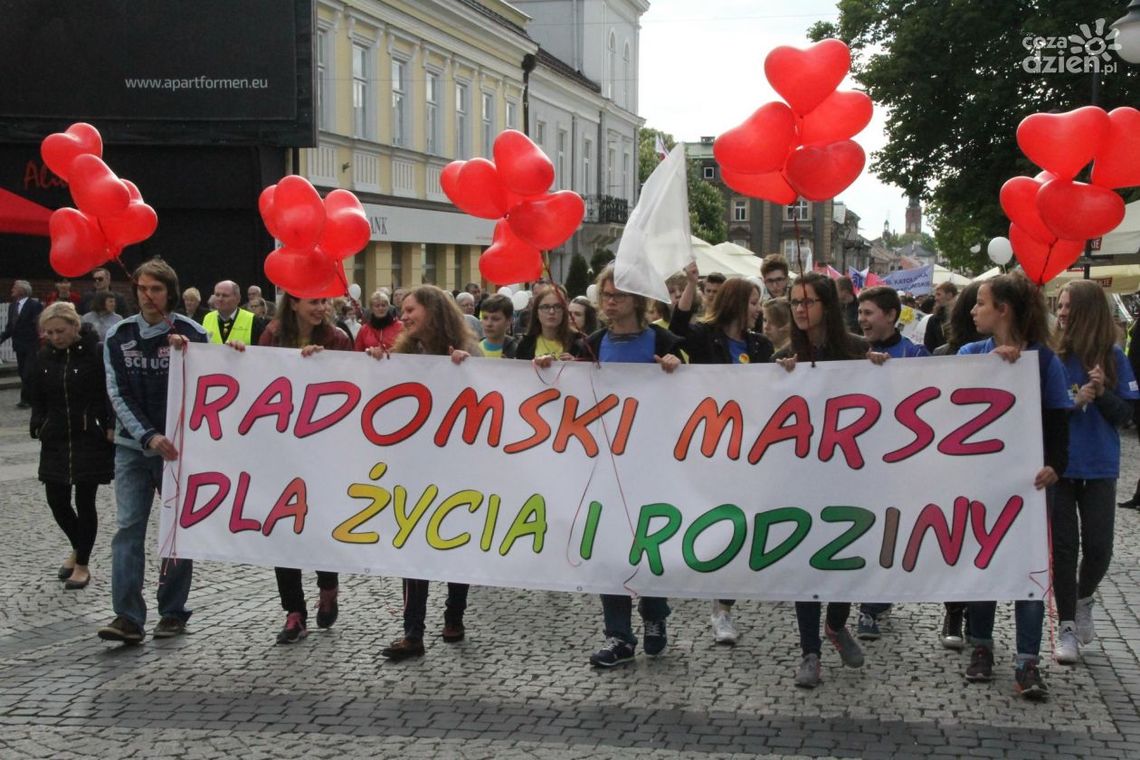 Przemaszerowali pod hasłem "Życie jest bezcenne"