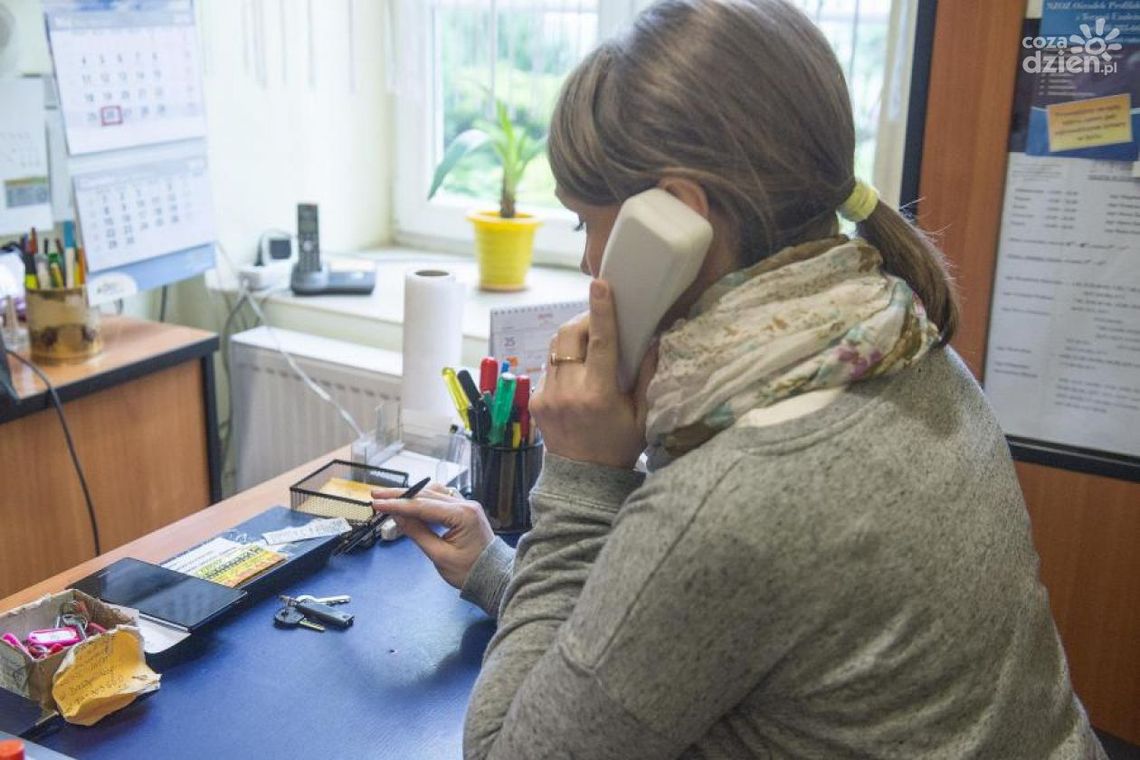 Przemoc, bezrobocie, problemy z dziećmi? Zadzwoń