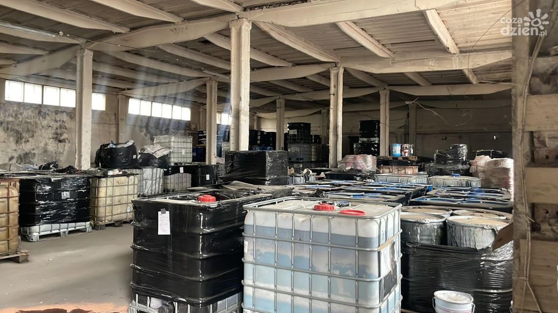 Przetarg na usunięcie śmieci z ul. Ofiar Firleja. Jedna z firm złożyła odwołanie