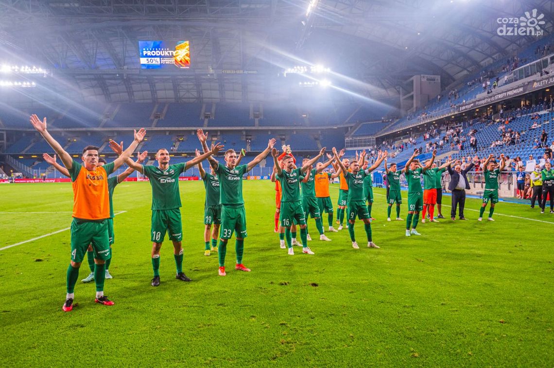 Przewidywania ekspertów. Legia nieznacznym faworytem