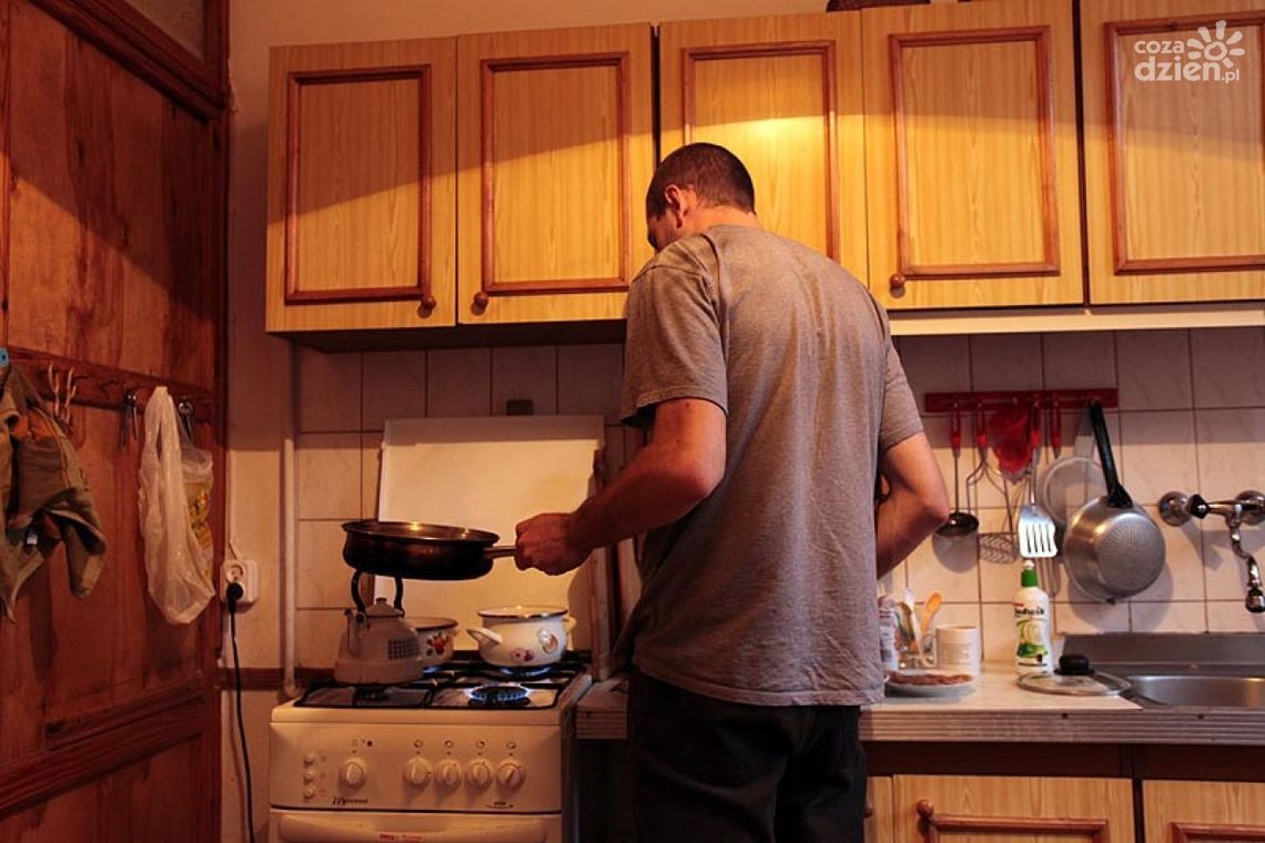 Przewrotny panegiryk na cześć panów nieumiejących gotować