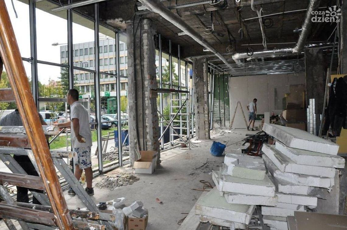 Przy budowie Centrum Aktywności Seniorów praca wre Przy budowie Centrum Aktywności Seniorów praca wre