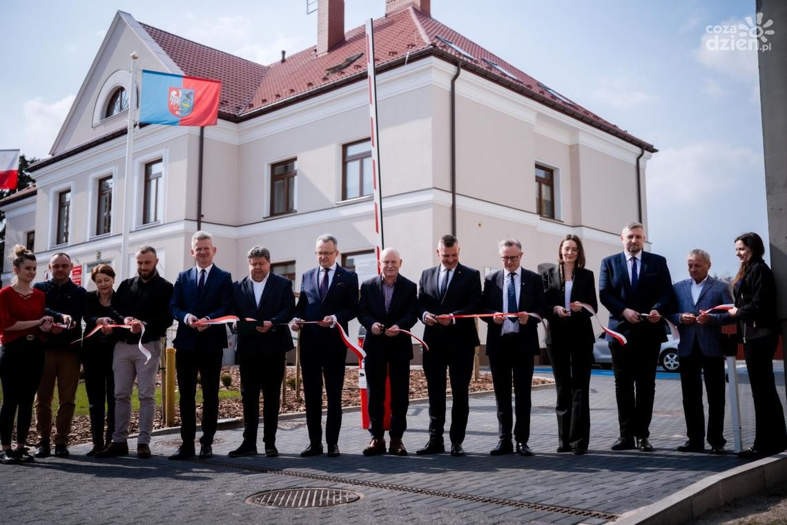 Przy zwoleńskim starostwie powstał nowy parking