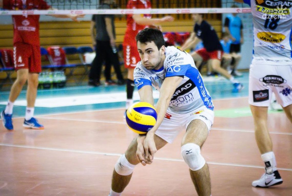 Przyjmujący Cerrad Czarnych już po operacji Przyjmujący Cerrad Czarnych już po operacji