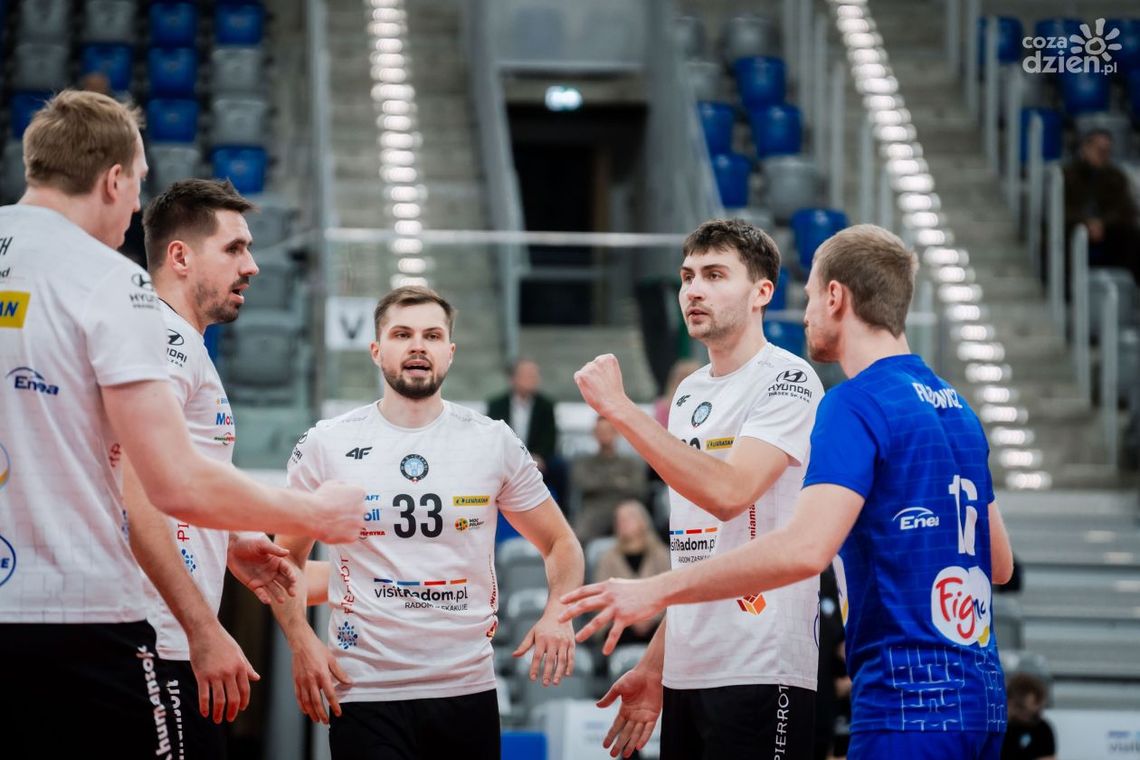 Przyjmujący Czarnych Radom, Kajetan Tokajuk w drużynie 12. kolejki PLS 1. Ligi