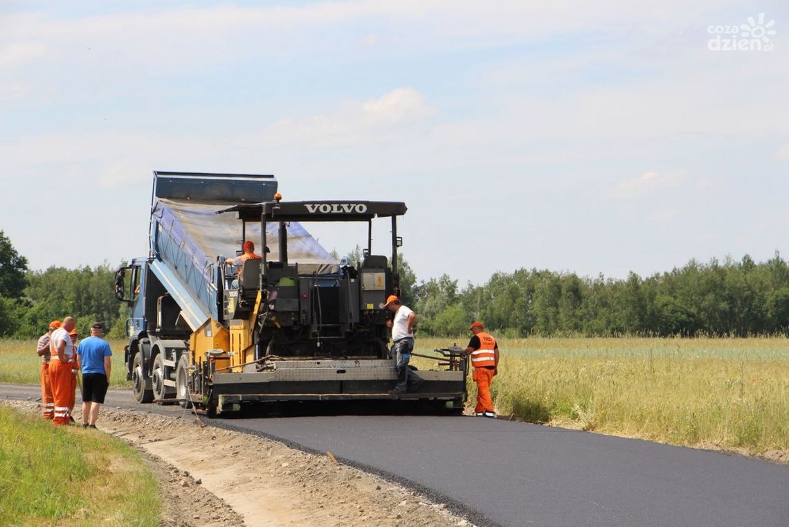 PRZYTYK. Przebudowa drogi Żerdź - Dęba PRZYTYK. Przebudowa drogi Żerdź - Dęba