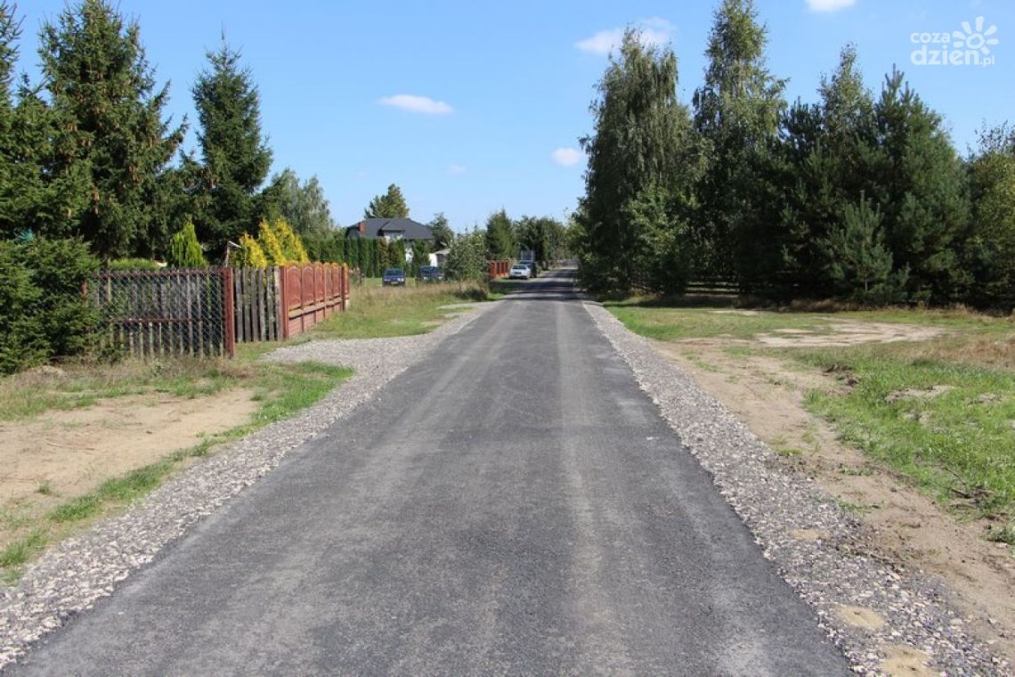 Przytyk. Remont drogi w Żerdzi ukończony Przytyk. Remont drogi w Żerdzi ukończony