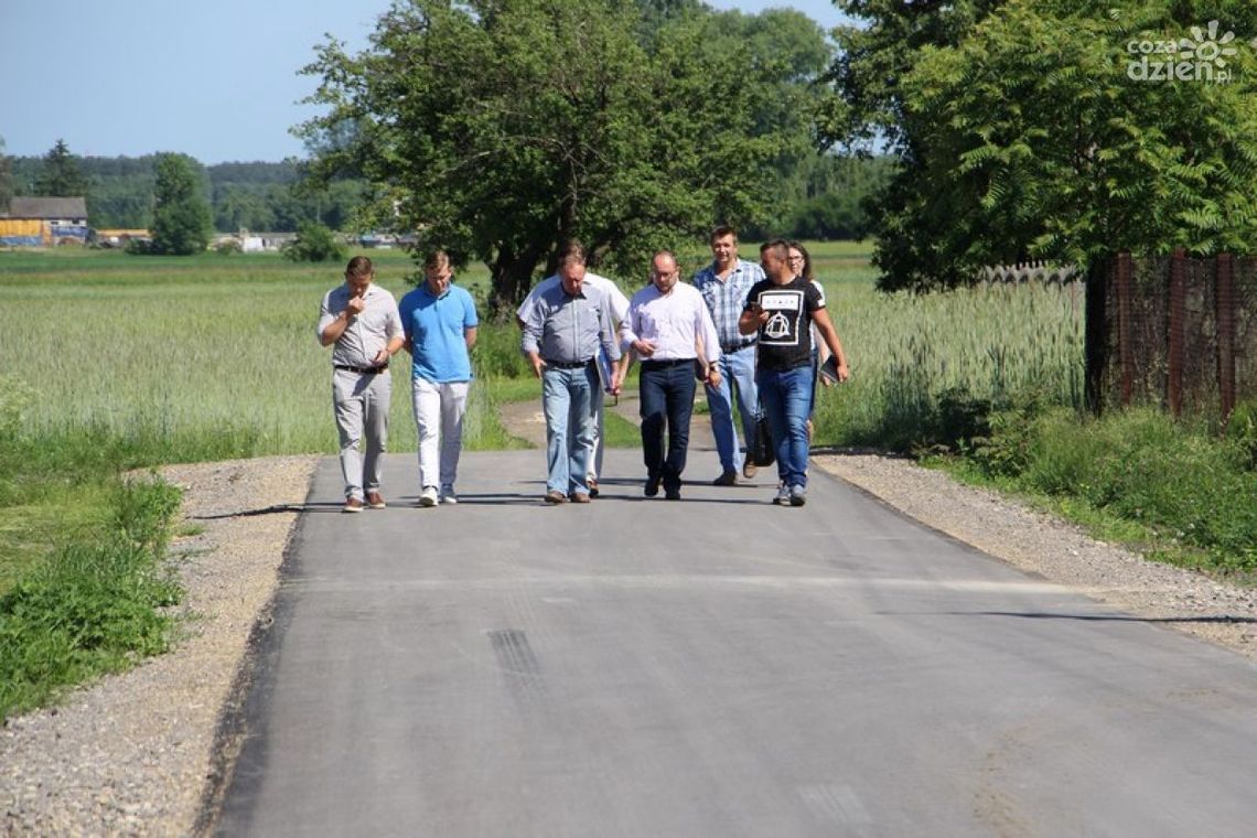 Przytyk. Studzienice z nową drogą Przytyk. Studzienice z nową drogą