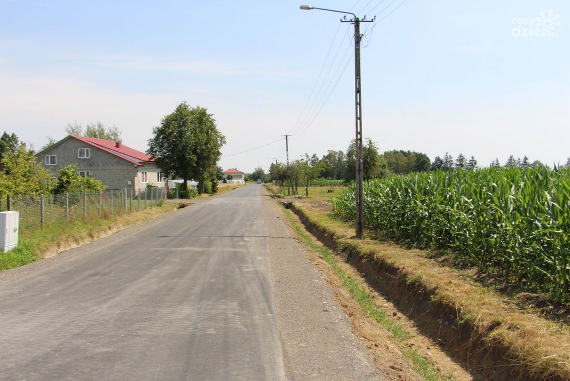 Przytyk. Zmodernizowano drogę gminną Przytyk. Zmodernizowano drogę gminną