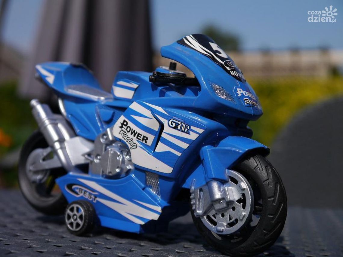 Quad czy motorek na akumulator dla dziecka? Co wybrać?