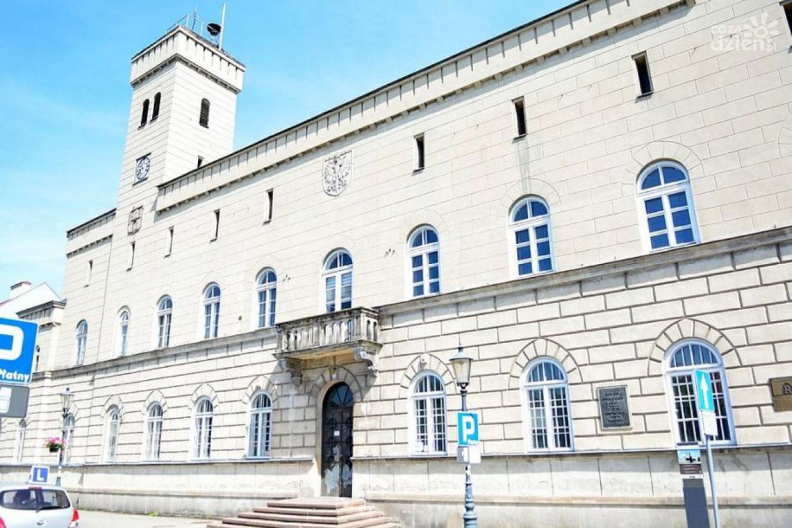 Rada zgodziła się na emisję obligacji. "Zrolujemy dług"