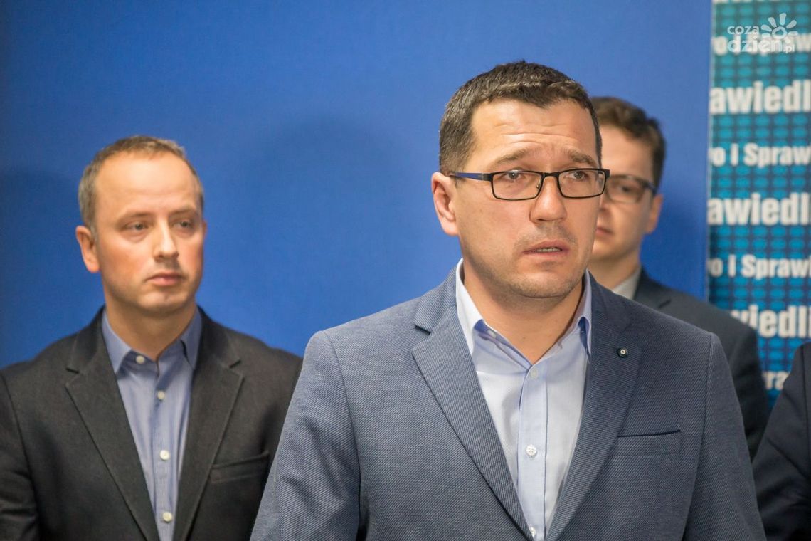 Radni PiS pytają o finanse Radni PiS pytają o finanse