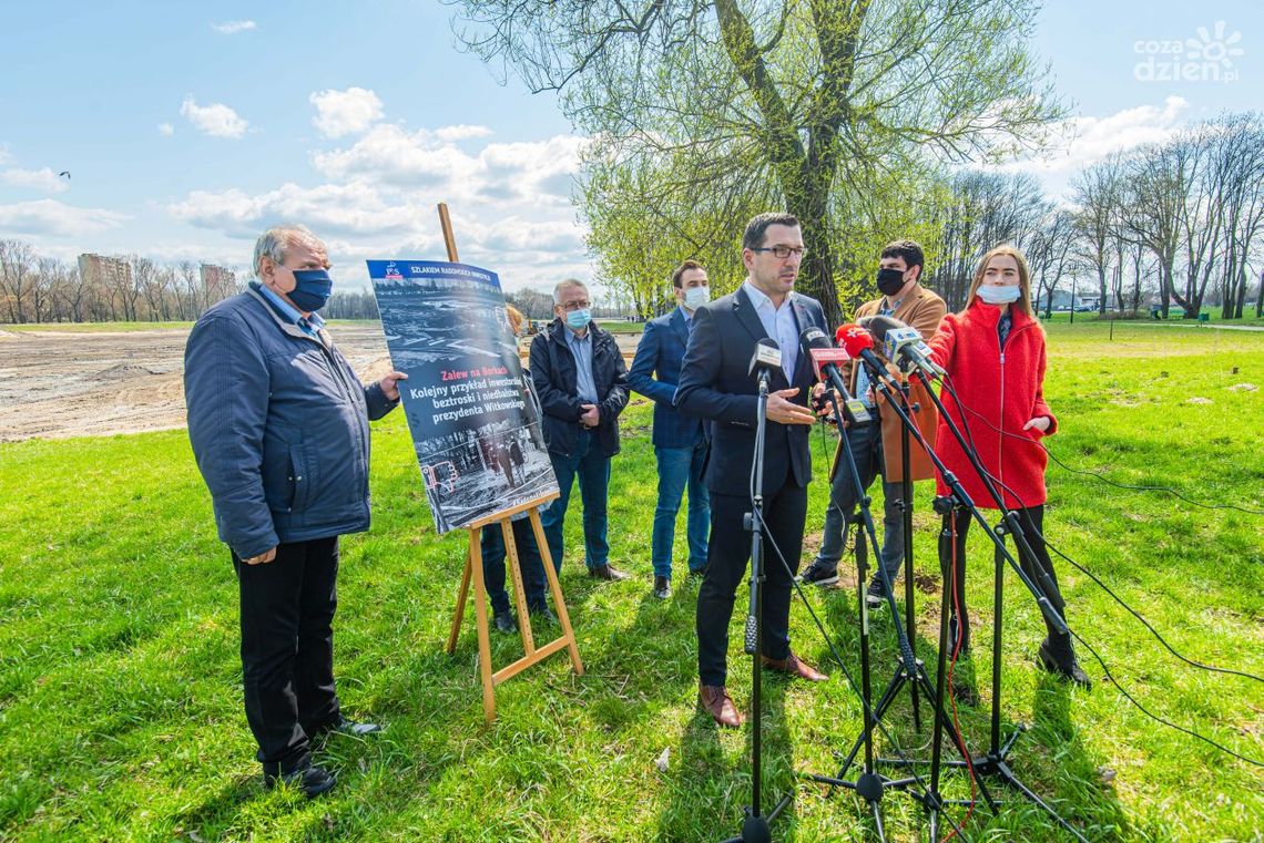 Radni PiS: Zalew powinien być już gotowy 