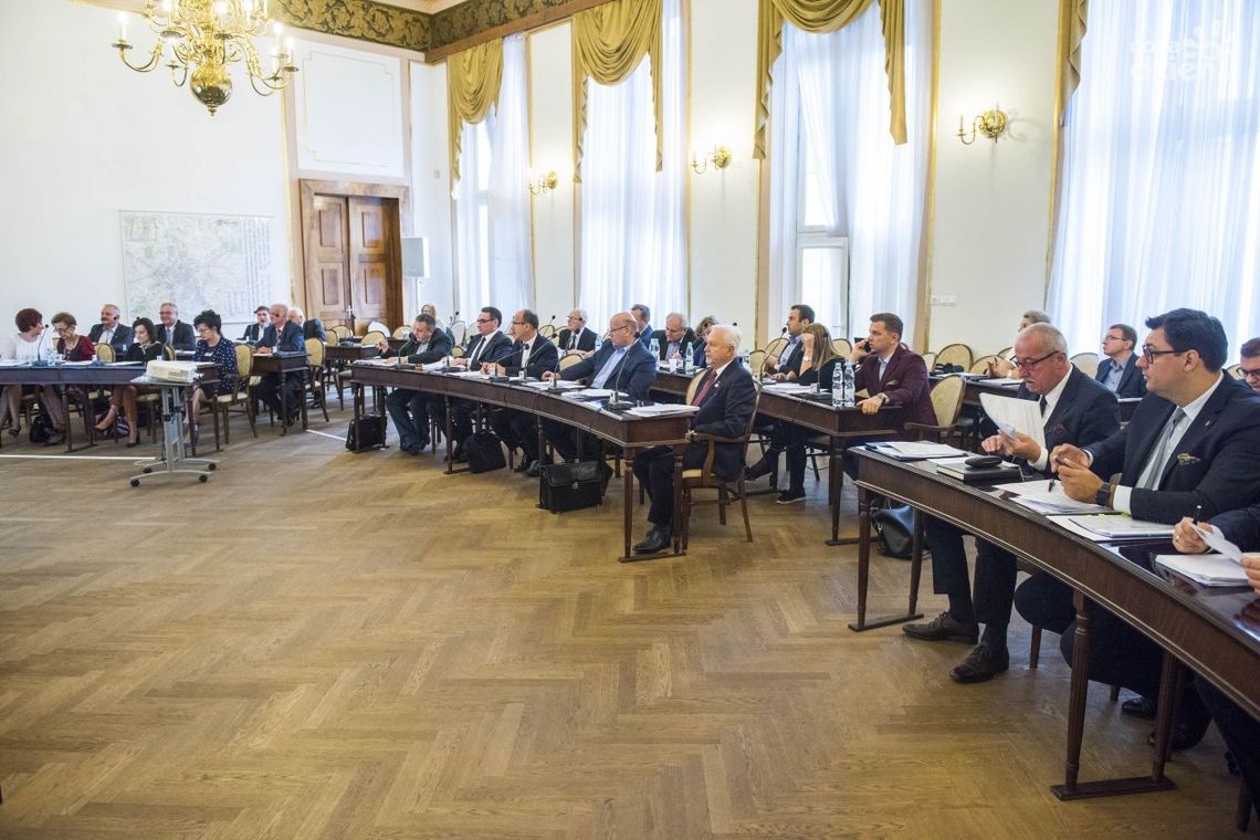 Radni przeciwko prezydentowi