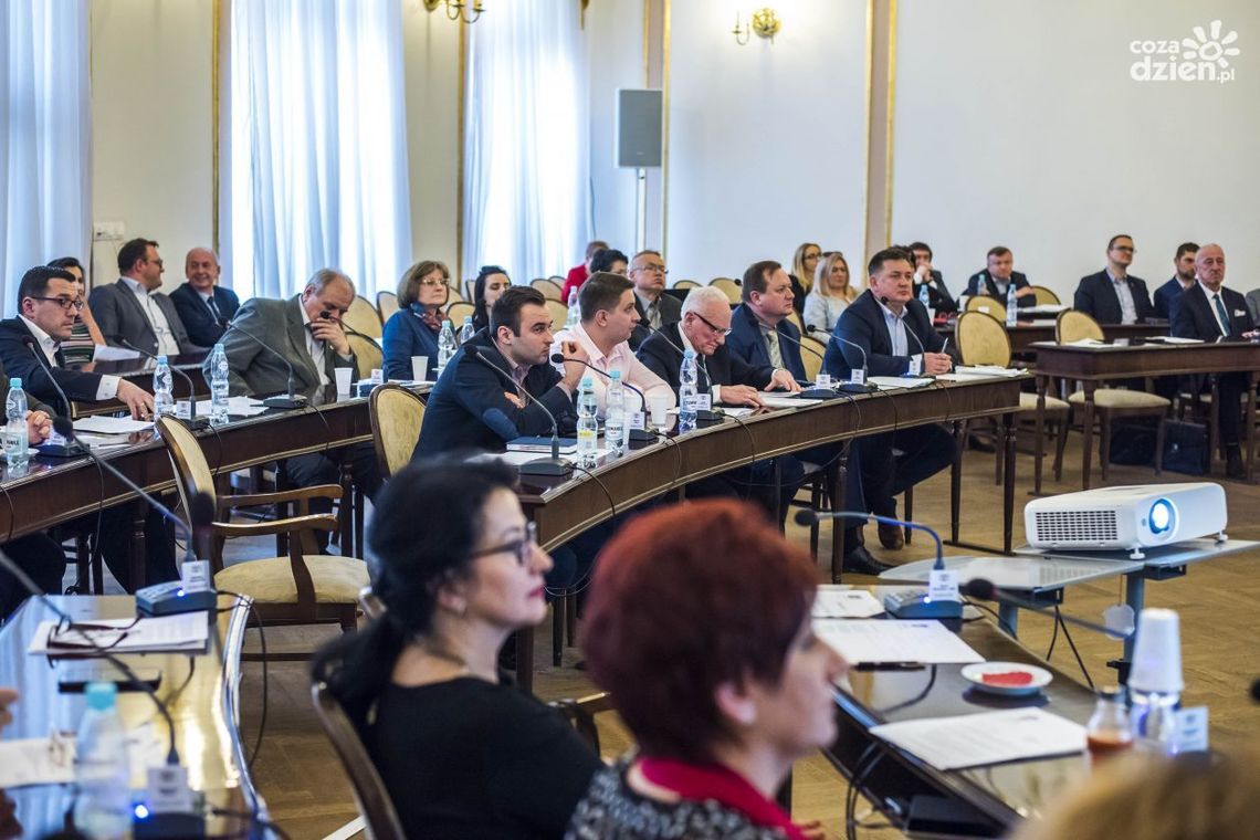 Radni złożą skargę na decyzję RIO