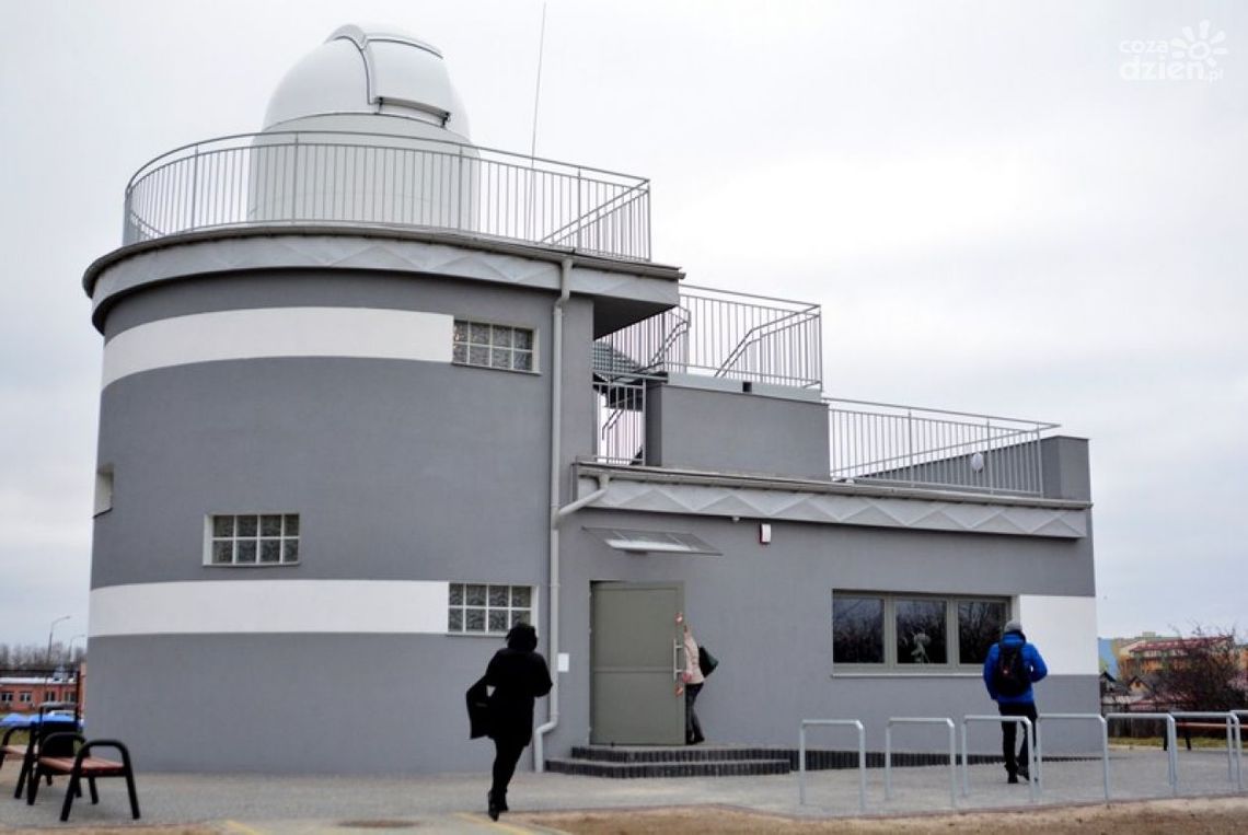 Radom otwarty na wszechświat