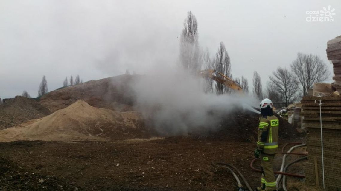 Radom. Pożar w tartaku przy ul. Stalowej