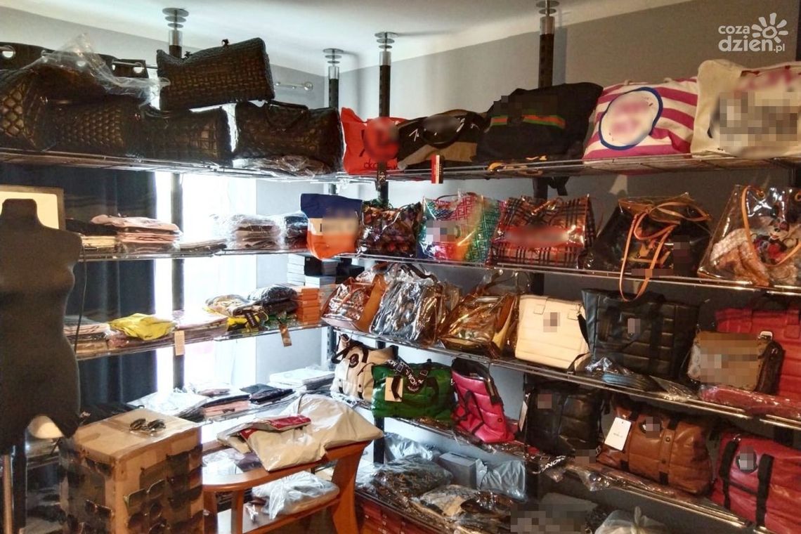 Radom. Sprzedawali online podrabiane rzeczy 