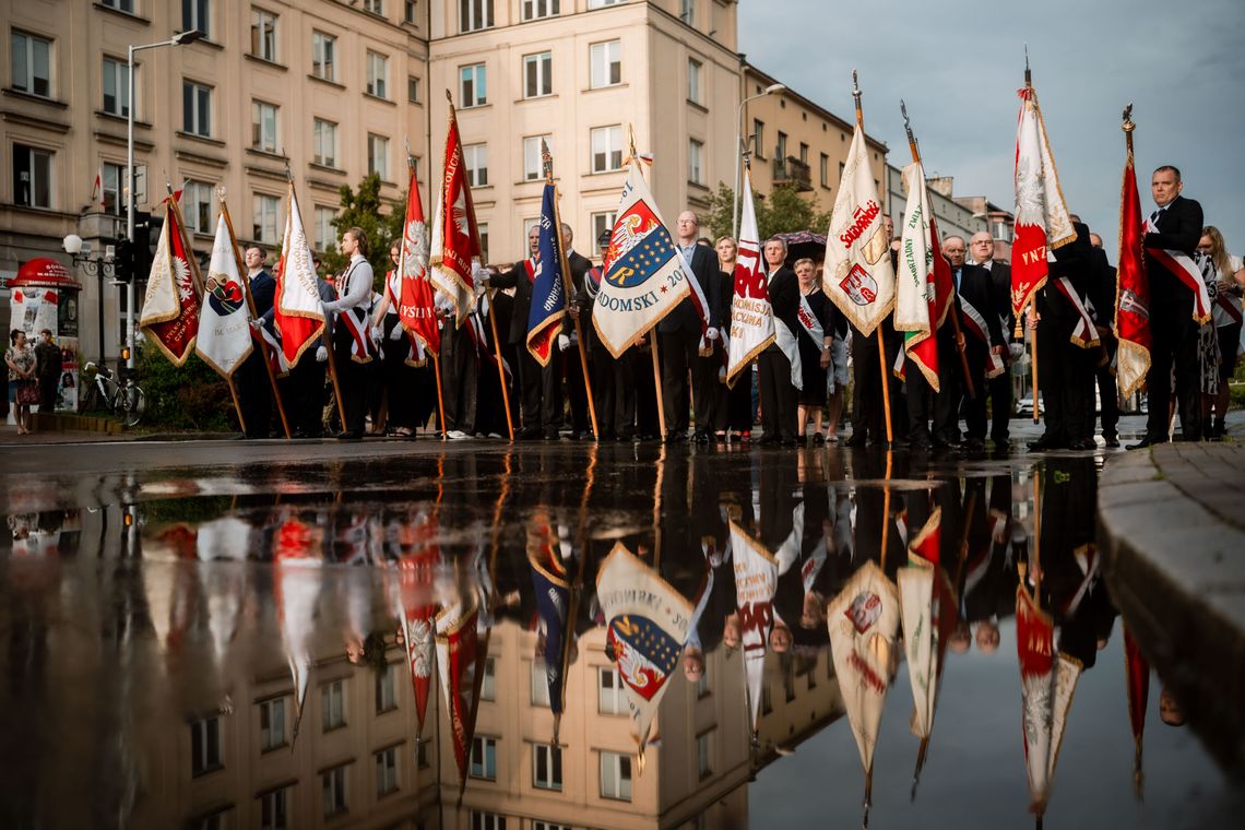 Radom uczcił bohaterów Czerwca '76. Uroczystości odbyły się w centrum miasta