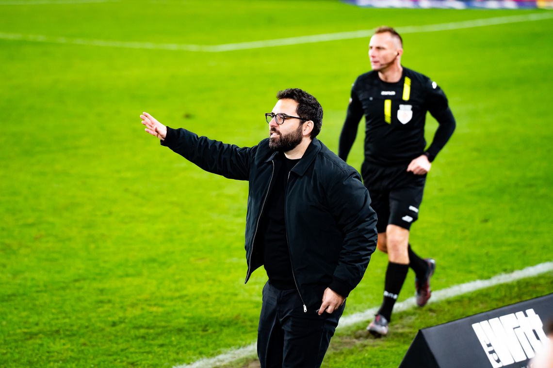 Pierwsza porażka Goncalo Feio w Radomiaku. Zieloni wypunktowani przez mistrza Polski w Poznaniu